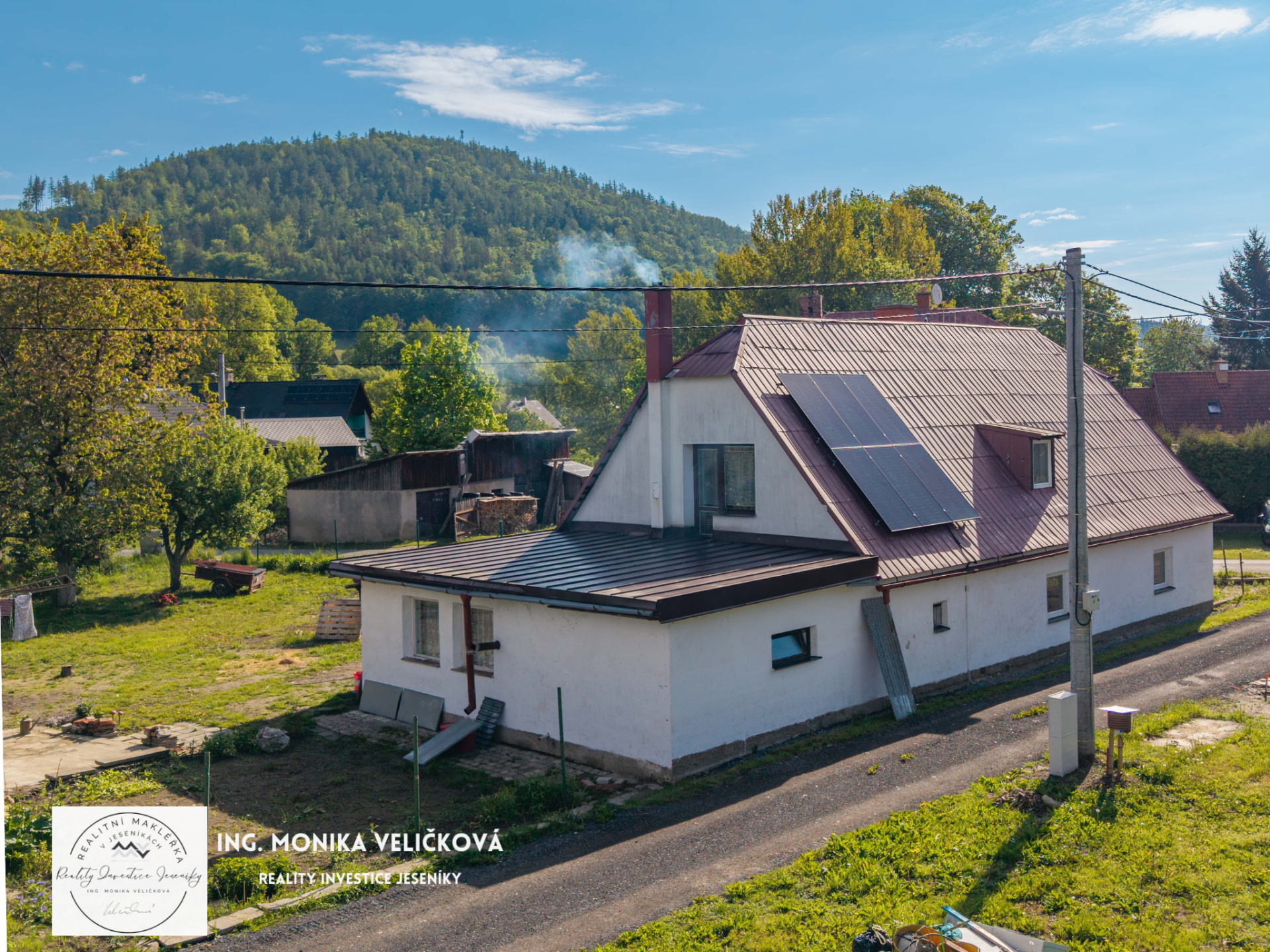 Rodinný dům k rekonstrukci s pozemkem 1 444 m² – Karlovice, Jeseníky